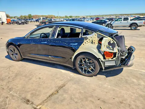 2018 Tesla Model 3 VIN 5YJ3E1EA7JF013904 фото 2