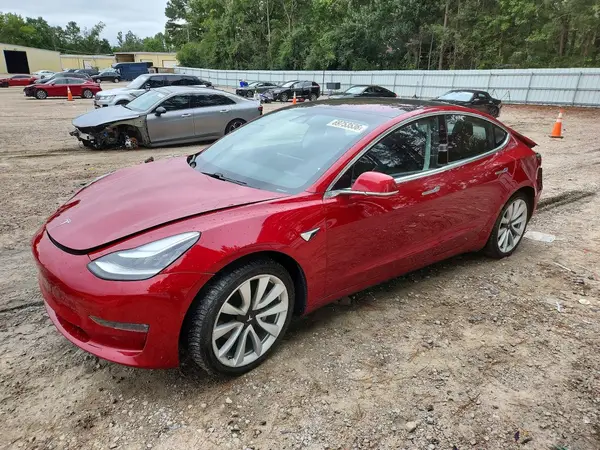 5YJ3E1EA0JF018023 — 2018 Tesla Model 3, Задняя часть (Rear End), фото до ремонта