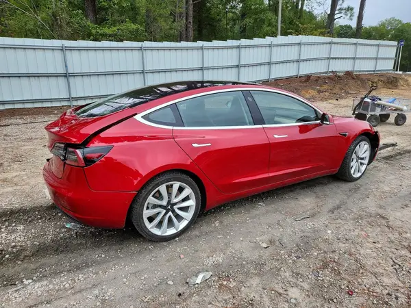 5YJ3E1EA0JF018023 — 2018 Tesla Model 3, фото 3 с аукциона Copart, Задняя часть