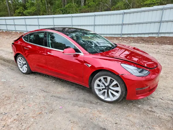 5YJ3E1EA0JF018023 — 2018 Tesla Model 3, фото 4 с аукциона Copart, Задняя часть