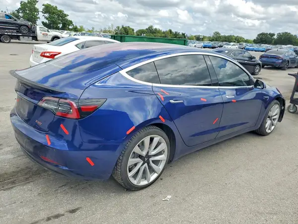 5YJ3E1EB6JF133900 — 2018 Tesla Model 3, фото 3 с аукциона Copart 06.10.2026, Передняя часть