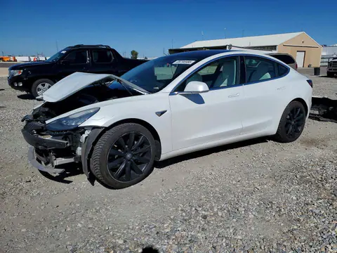 5YJ3E1EB7JF134716 — 2018 Tesla Model 3, Передняя часть (Front End), фото до ремонта