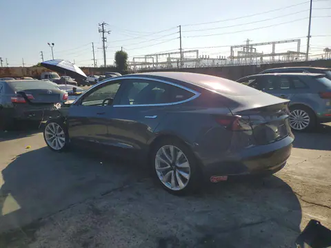 2018 Tesla MODEL 3 VIN 5YJ3E1EA9JF011992 фото 2