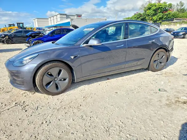 5YJ3E1EA5JF041538 — 2018 Tesla Model 3, Подтопление (Water/Flood), фото до ремонта
