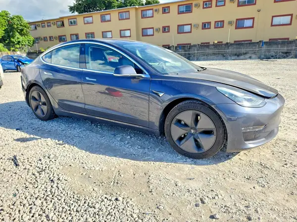 2018 TESLA MODEL 3 VIN 5YJ3E1EA5JF041538 фото 4