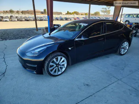 5YJ3E1EA6JF136383 — 2018 Tesla Model 3, Передняя часть, фото до ремонта