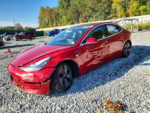 5YJ3E1EAXJF048016 — 2018 Tesla Model 3, Передняя часть, фото до ремонта