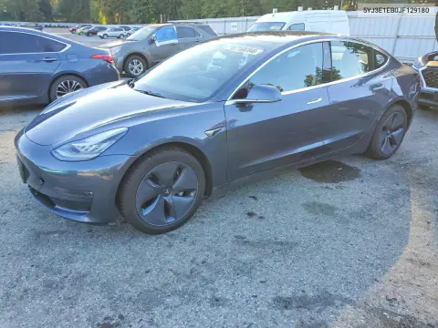5YJ3E1EB0JF129180 — 2018 Tesla Model 3, Задняя часть, фото до ремонта