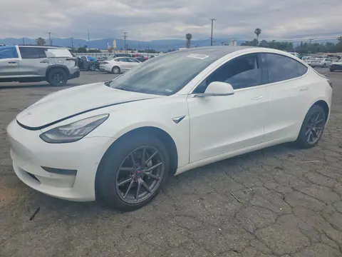 5YJ3E1EAXKF504081 — 2019 Tesla Model 3, Задняя часть (Rear End), фото до ремонта