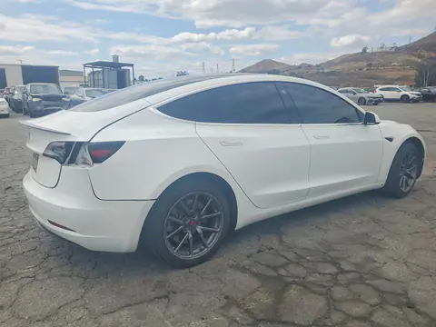 2019 Tesla MODEL 3 VIN 5YJ3E1EAXKF504081 фото 3