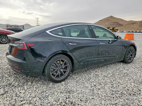 5YJ3E1EA1KF297001 — 2019 Tesla Model 3, фото 3 с аукциона Copart 30.09.2026, Передняя часть
