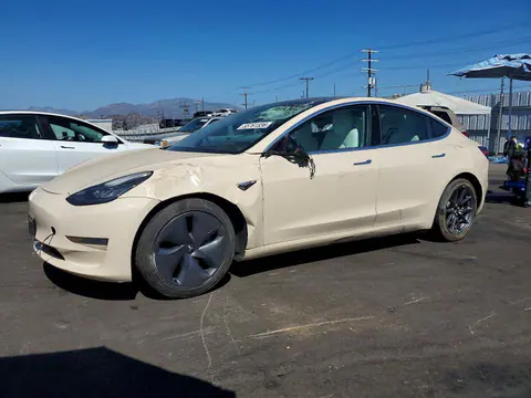 5YJ3E1EA6KF431436 — 2019 Tesla Model 3, Передняя часть (Front End), фото до ремонта