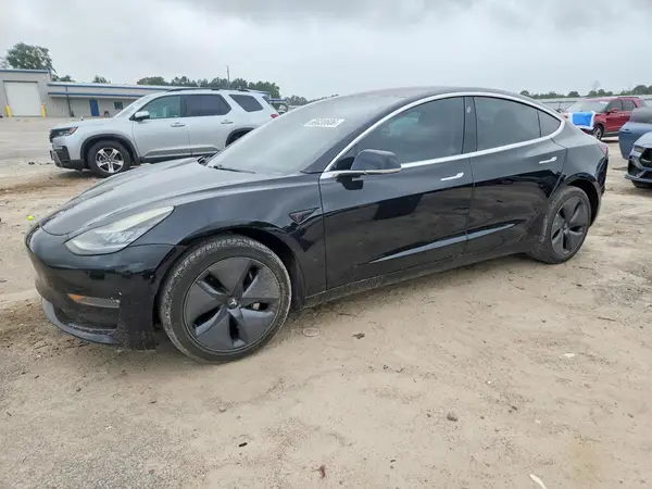 5YJ3E1EA4KF198673 — 2019 Tesla Model 3, Боковая часть (Side), фото до ремонта