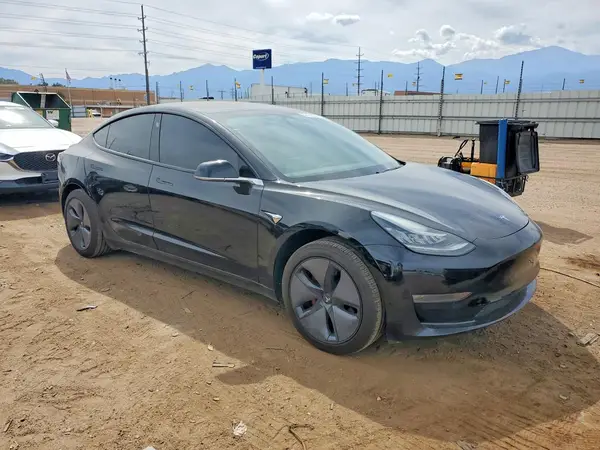 5YJ3E1EA5KF324037 — 2019 Tesla Model 3, фото 4 с аукциона Copart 28.09.2026, Мелкие вмятины и царапины