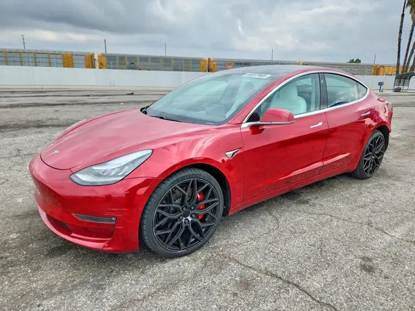 5YJ3E1EB0KF477594 — 2019 Tesla Model 3, Задняя часть (Rear End), фото до ремонта