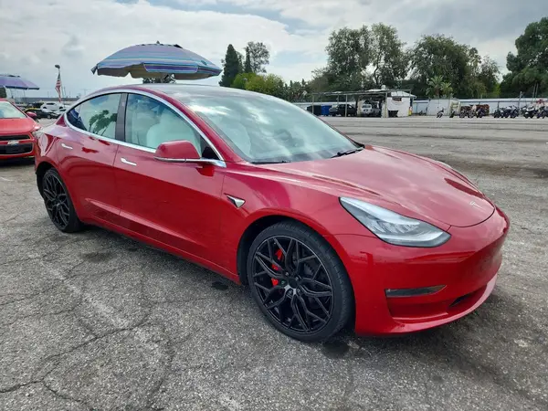 5YJ3E1EB0KF477594 — 2019 Tesla Model 3, фото 4 с аукциона Copart, Задняя часть
