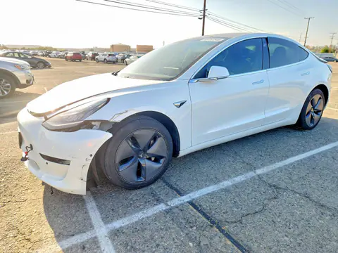 5YJ3E1EA1KF483721 — 2019 Tesla Model 3, Задняя часть (Rear End), фото до ремонта