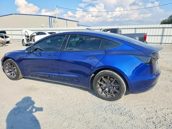 5YJ3E1EA4KF299647 — 2019 Tesla Model 3, фото 2 с аукциона Copart 07.10.2026, Мелкие вмятины и царапины