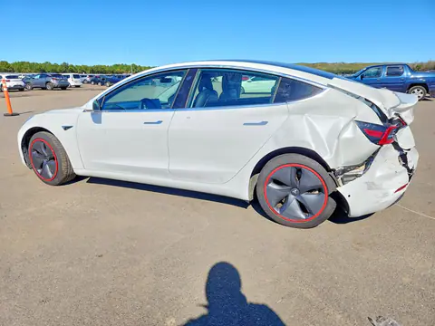 2019 Tesla Model 3 VIN 5YJ3E1EA5KF447532 фото 2