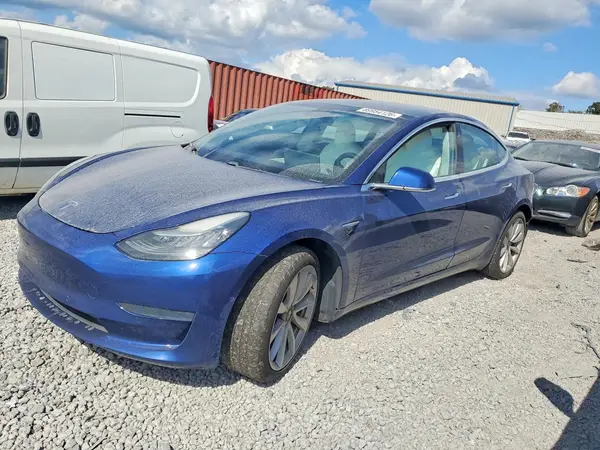 5YJ3E1EB5KF421831 — 2019 Tesla Model 3, Задняя часть (Rear End), фото до ремонта