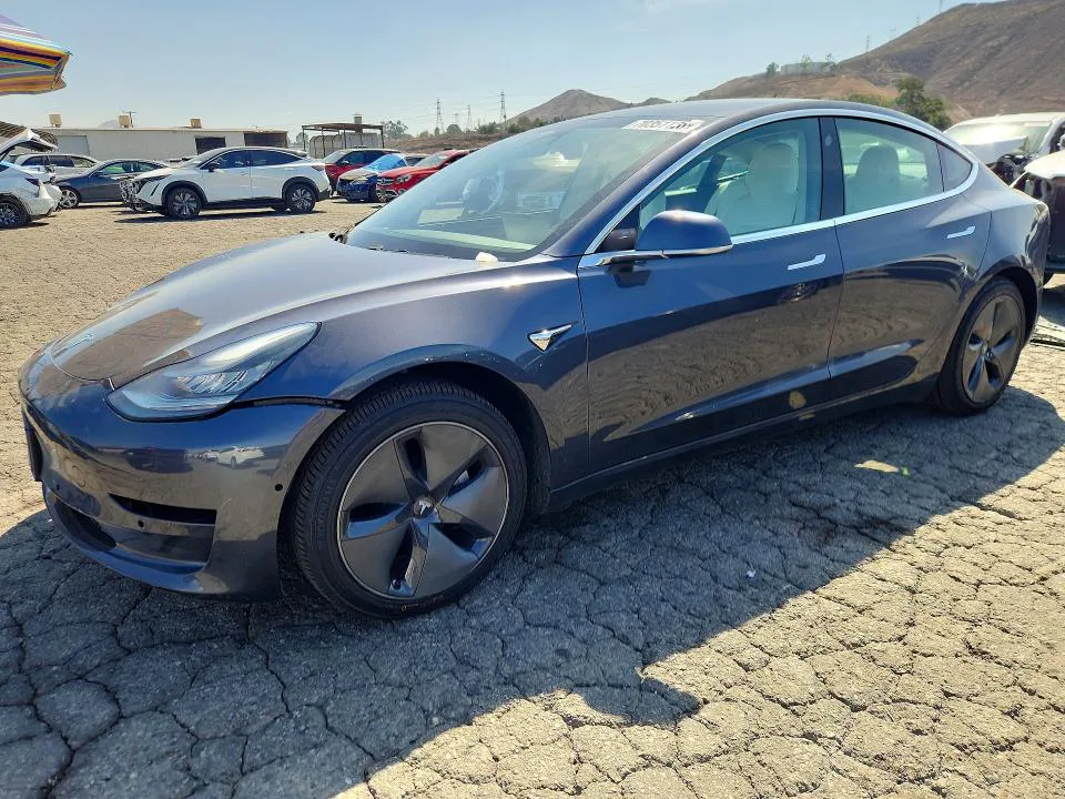 2019 Tesla MODEL 3 VIN 5YJ3E1EBXKF450418 фото 1