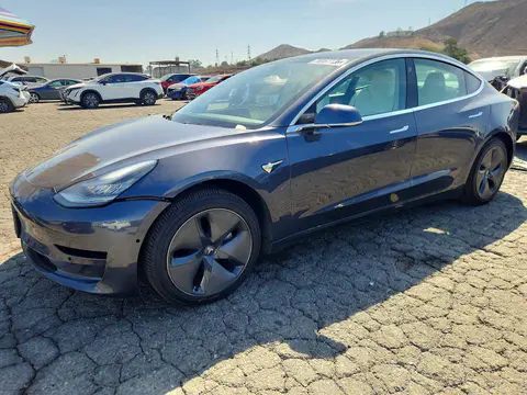 5YJ3E1EBXKF450418 — 2019 Tesla Model 3, Передняя часть (Front End), фото до ремонта