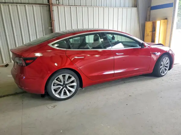 5YJ3E1EA3KF331908 — 2019 Tesla Model 3, фото 3 с аукциона Copart, Передняя часть