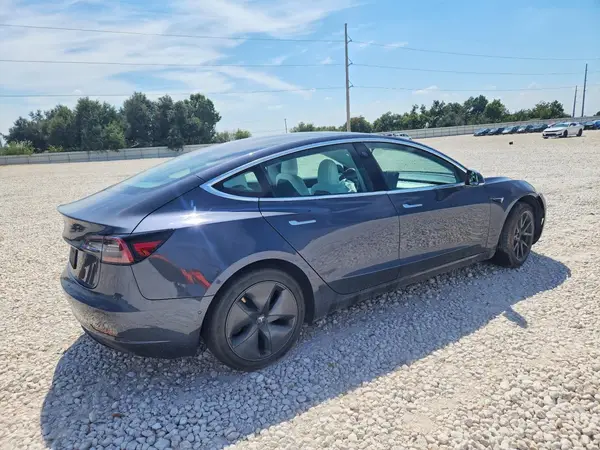 5YJ3E1EA0KF486092 — 2019 Tesla Model 3, фото 3 с аукциона Copart, Ходовая часть