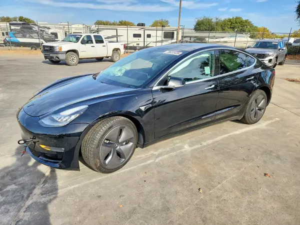 5YJ3E1EA7KF398964 — 2019 Tesla Model 3, Передняя часть (Front End), фото до ремонта