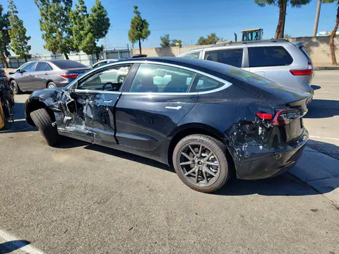 2019 Tesla MODEL 3 VIN 5YJ3E1EA8KF415772 фото 2