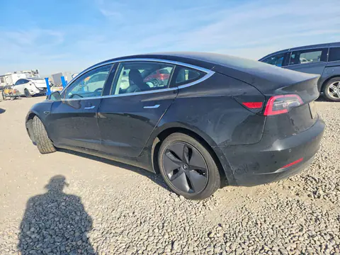 2019 Tesla Model 3 VIN 5YJ3E1EB7KF208671 фото 2
