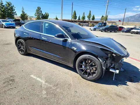 2019 Tesla Model 3 VIN 5YJ3E1EA4KF193098 фото 4