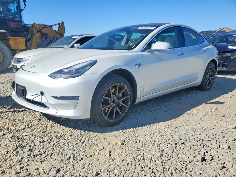 2020 TESLA MODEL 3 VIN 5YJ3E1EAXLF599095 фото 1
