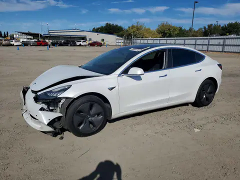 5YJ3E1EA9LF631986 — 2020 Tesla Model 3, Передняя часть (Front End), фото до ремонта