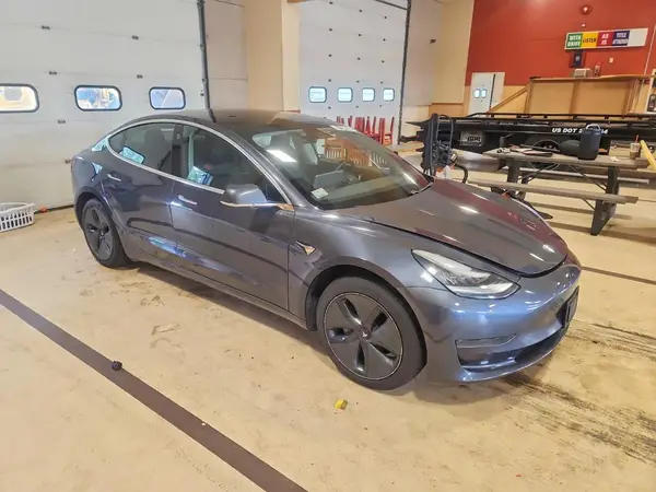 5YJ3E1EA2LF739320 — 2020 Tesla Model 3, фото 4 с аукциона Copart 29.09.2026, Передняя часть
