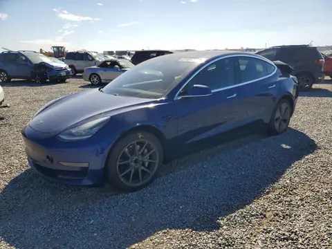 5YJ3E1EA0LF803712 — 2020 Tesla Model 3, Задняя часть (Rear End), фото до ремонта