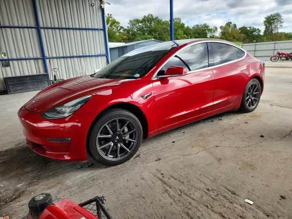 5YJ3E1EB5LF616989 — 2020 Tesla Model 3, Боковая часть (Side), фото до ремонта