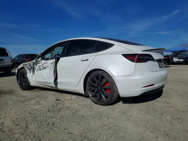 5YJ3E1ECXLF742936 — 2020 Tesla Model 3, фото 2 с аукциона Copart, Боковая часть