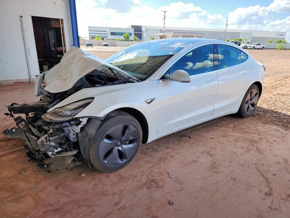 2020 Tesla MODEL 3 VIN 5YJ3E1EA3LF613290 фото 1
