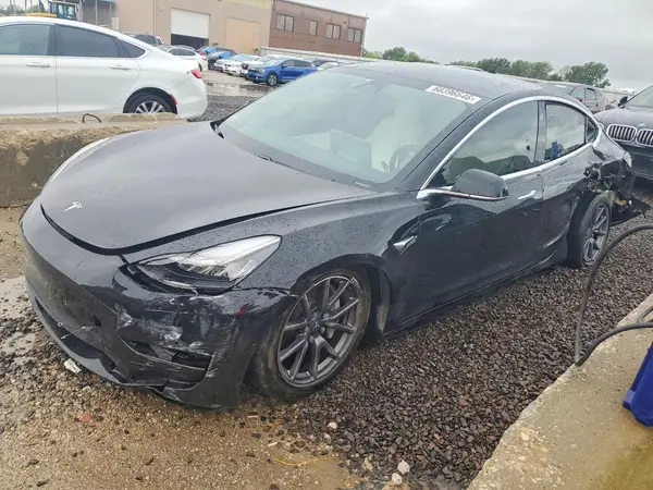 5YJ3E1EA5LF740865 — 2020 Tesla Model 3, Задняя часть (Rear End), фото до ремонта
