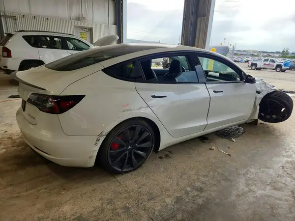 5YJ3E1EC0LF714367 — 2020 Tesla Model 3, фото 3 с аукциона Copart, Передняя часть