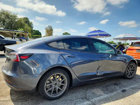 2020 Tesla MODEL 3 VIN 5YJ3E1EA8LF705107 фото 3