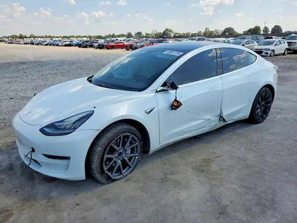 5YJ3E1EB0LF617726 — 2020 Tesla Model 3, Передняя часть (Front End), фото до ремонта