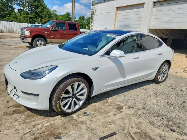 5YJ3E1EAXLF599274 — 2020 Tesla Model 3, Задняя часть (Rear End), фото до ремонта