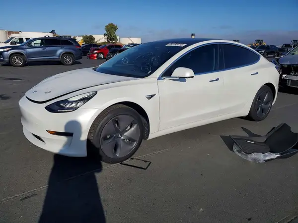 5YJ3E1EAXLF805788 — 2020 Tesla Model 3, Крыша (Top/Roof), фото до ремонта