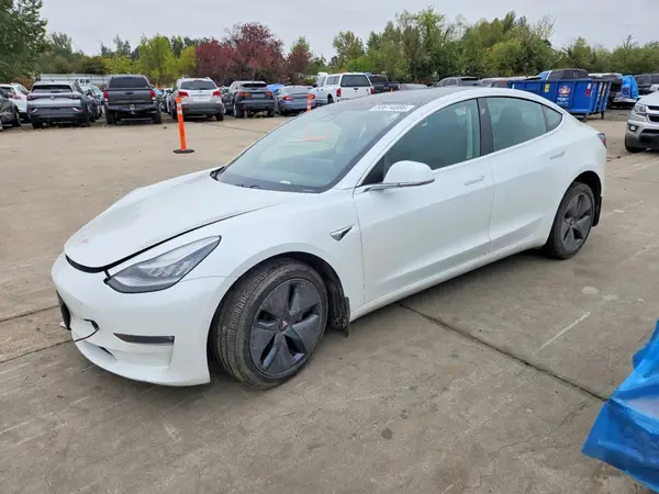 5YJ3E1EB3LF636917 — 2020 Tesla Model 3, Передняя часть (Front End), фото до ремонта