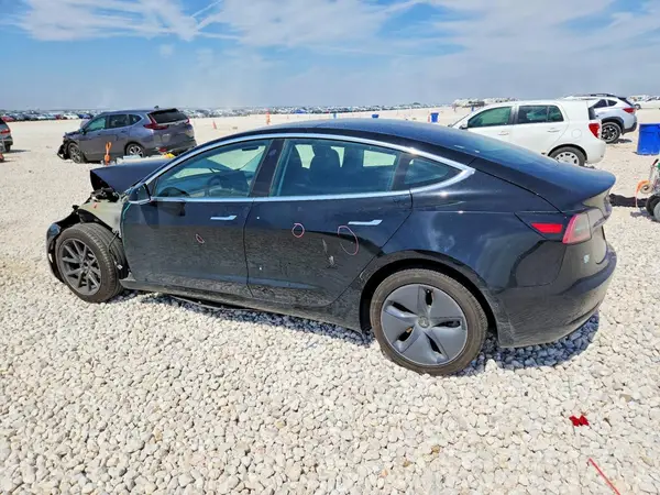 5YJ3E1EA9LF704533 — 2020 Tesla Model 3, фото 2 с аукциона Copart, Передняя часть