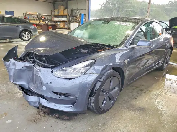 5YJ3E1EB4LF635629 — 2020 Tesla Model 3, Передняя часть (Front End), фото до ремонта
