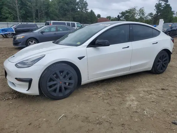5YJ3E1EA5LF598002 — 2020 Tesla Model 3, Задняя часть (Rear End), фото до ремонта