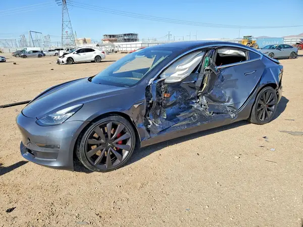 5YJ3E1EC3LF721202 — 2020 Tesla Model 3, Боковая часть (Side), фото до ремонта